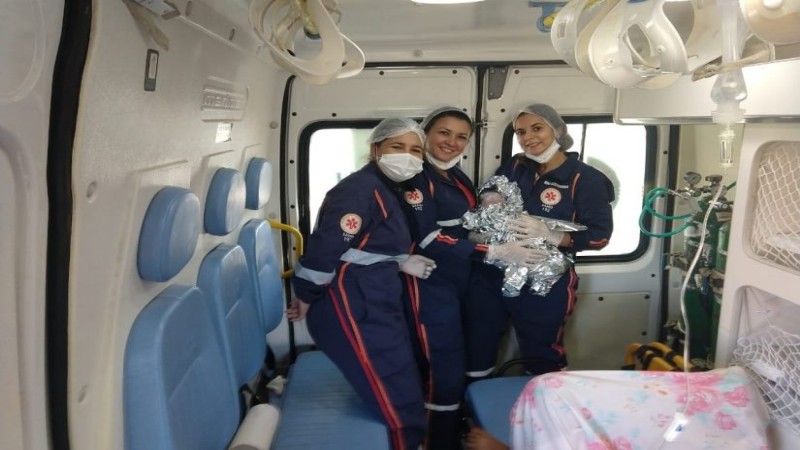 bebe nasce dentro de ambulancia do samu no sertao da paraiba