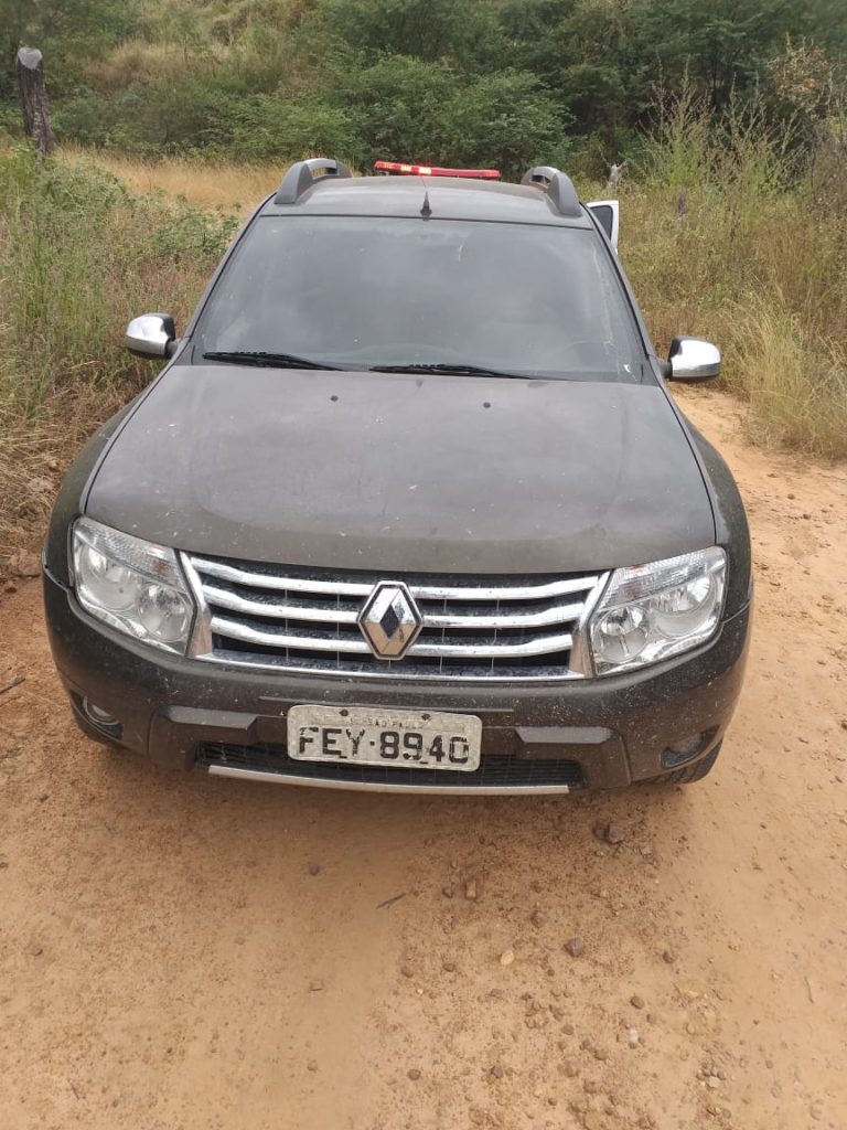 policia militar recupera carro roubado na cidade de lagoa pb 1