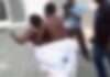 video mostra casal sendo levado para hospital depois de homem ficar grudado na mulher video