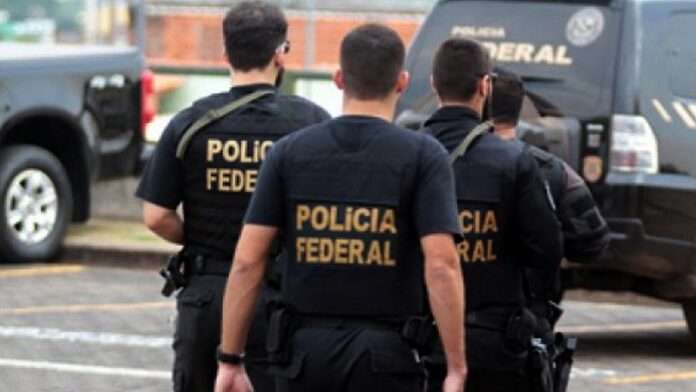 policia federal e mpf cumprem mandados em operacao contra trafico internacional de drogas e armas em sao bento